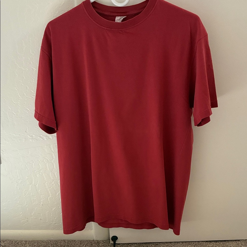 GAP Men's Short Sleeve Red Tee- Size Small
